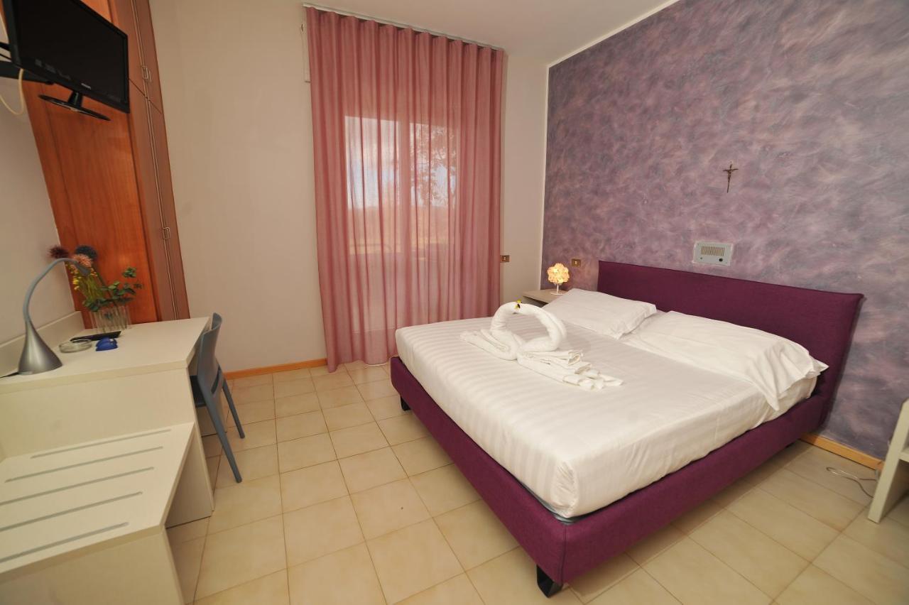 Hotel San Crispino Morrovalle Luaran gambar