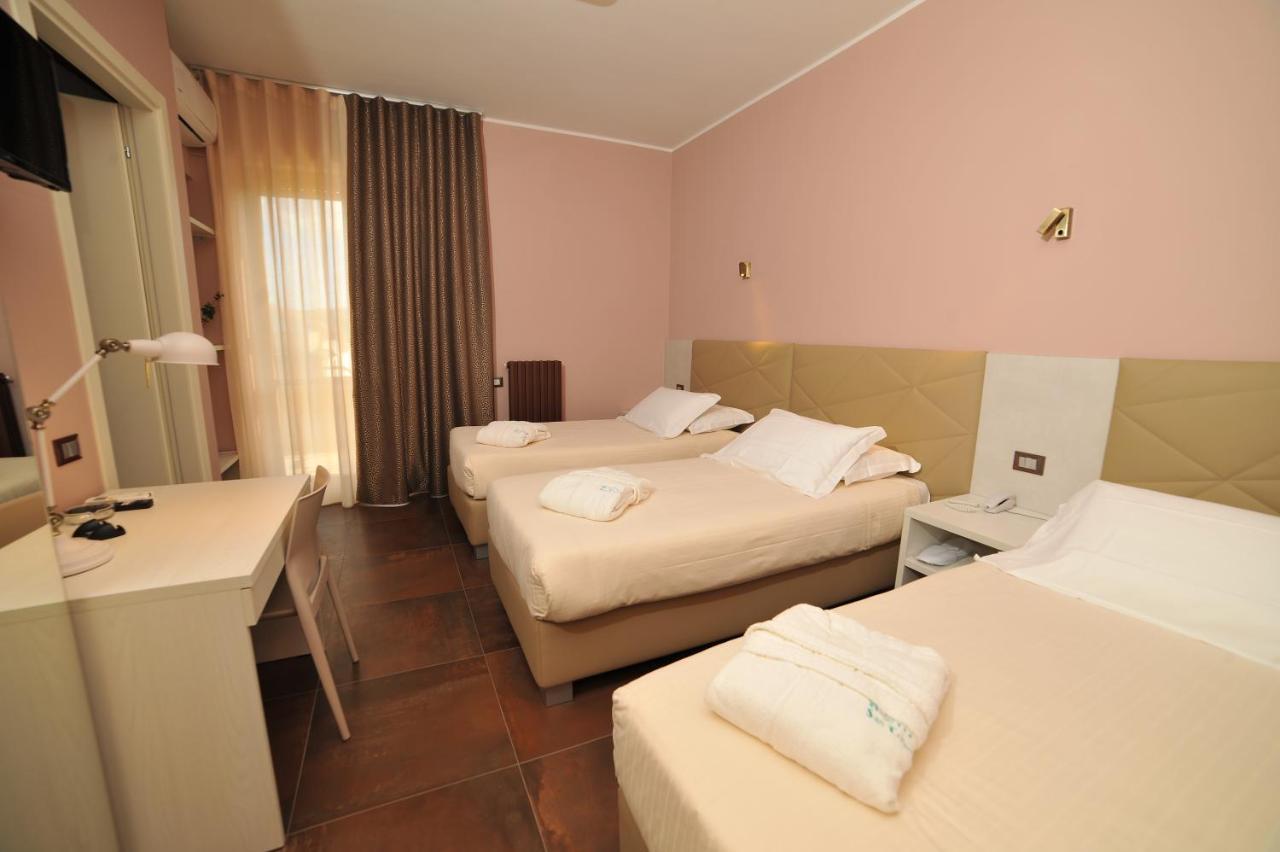 Hotel San Crispino Morrovalle Luaran gambar