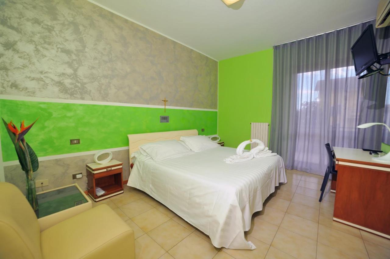 Hotel San Crispino Morrovalle Luaran gambar
