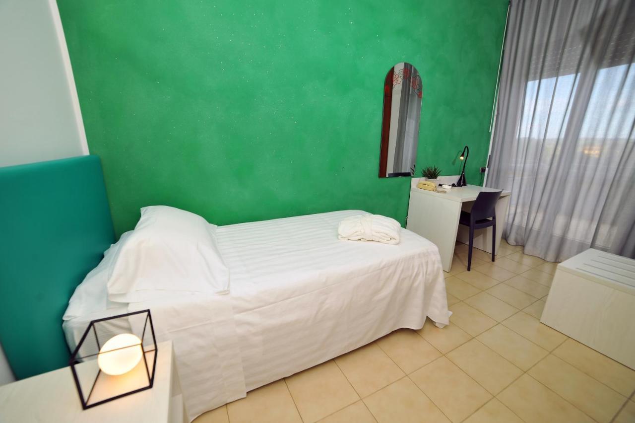 Hotel San Crispino Morrovalle Luaran gambar