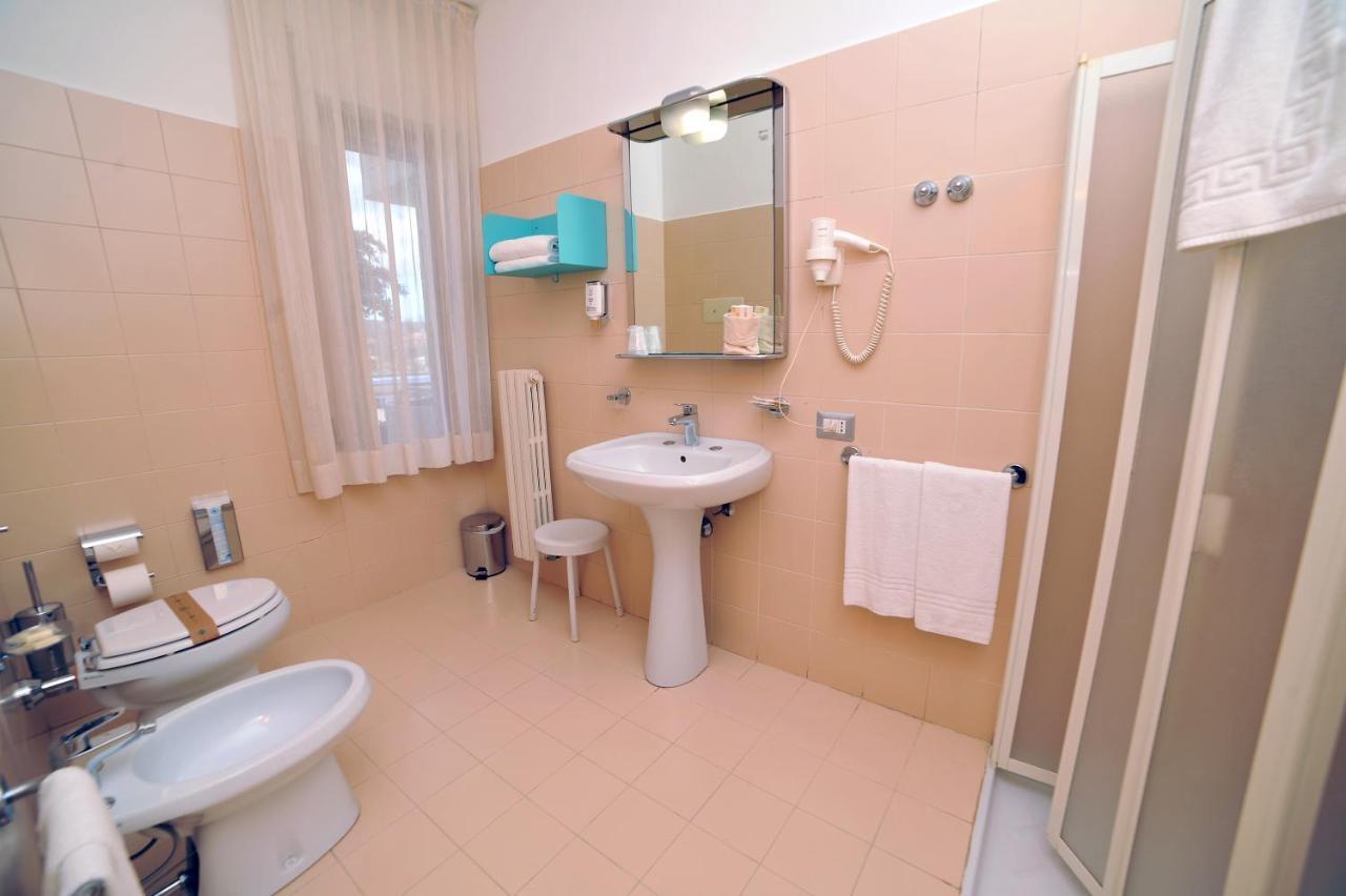 Hotel San Crispino Morrovalle Luaran gambar