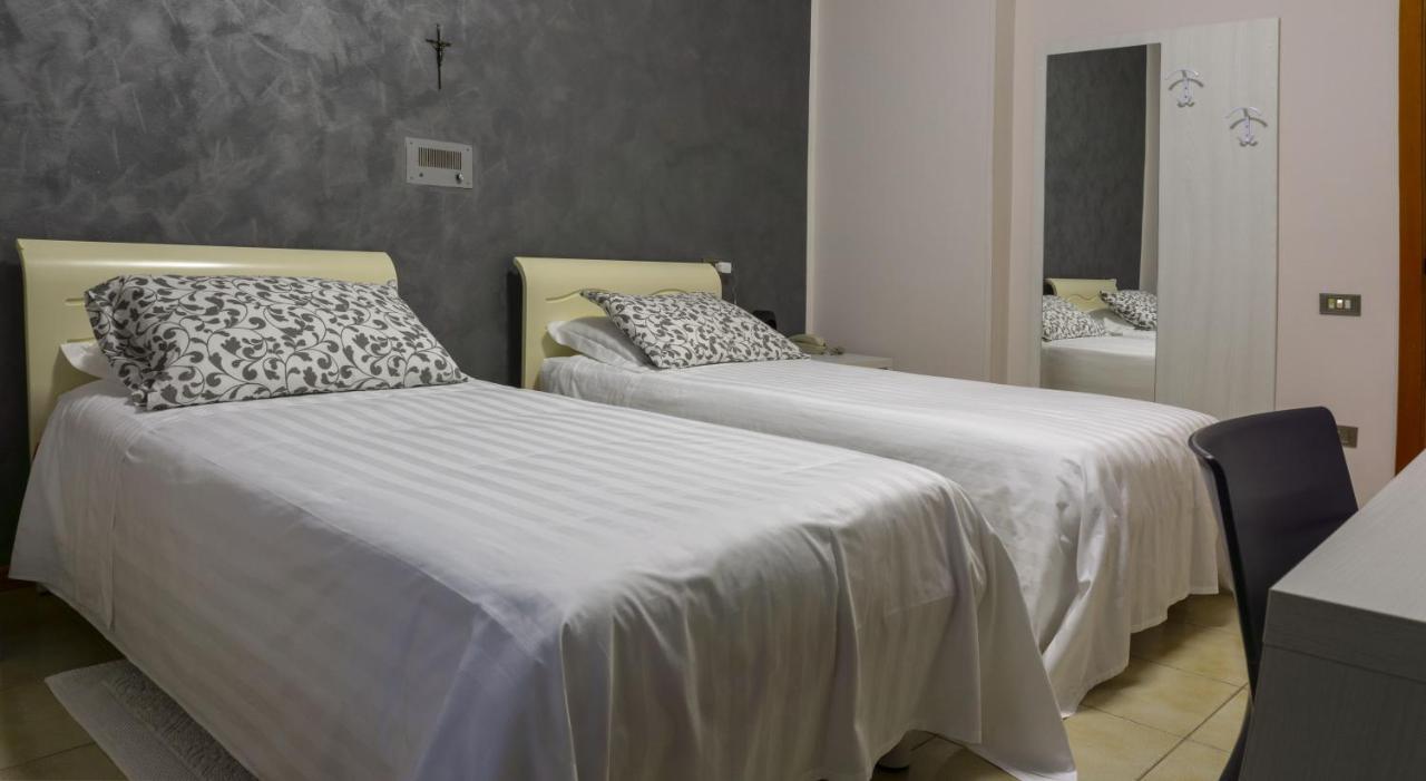 Hotel San Crispino Morrovalle Luaran gambar